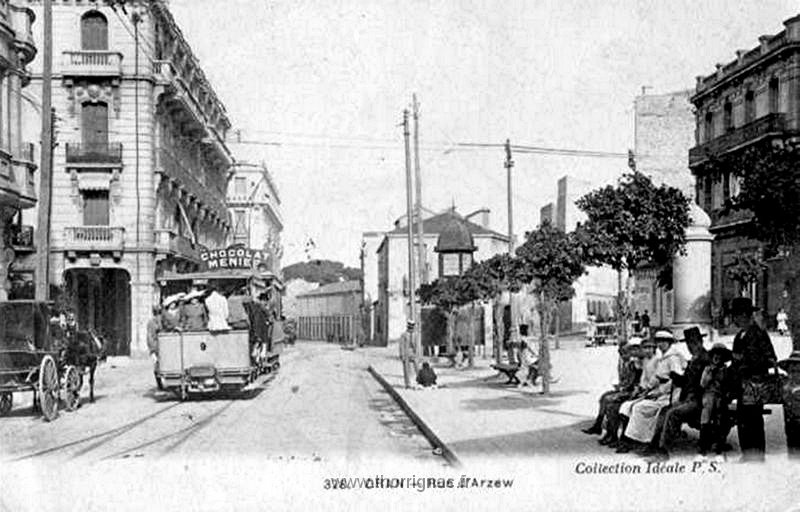 270.jpg - Place des Victoires en 1900